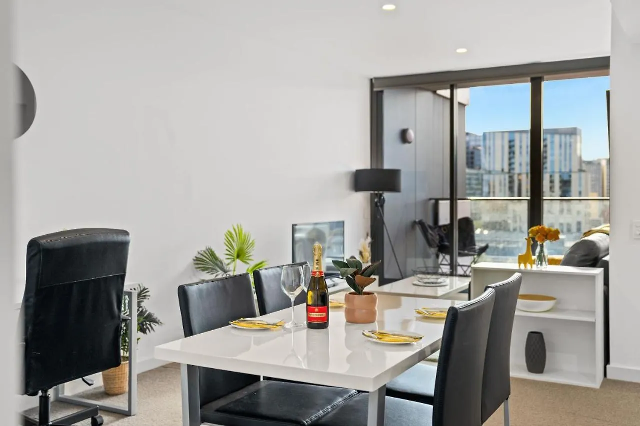 Ren - Urban Charm Residence Adelaide